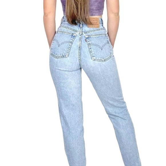 Levi's Denim - Levi’s Vintage 512 Slim Fit Light Wash Jeans Size 5 Short 25 Waist Tapered Denim